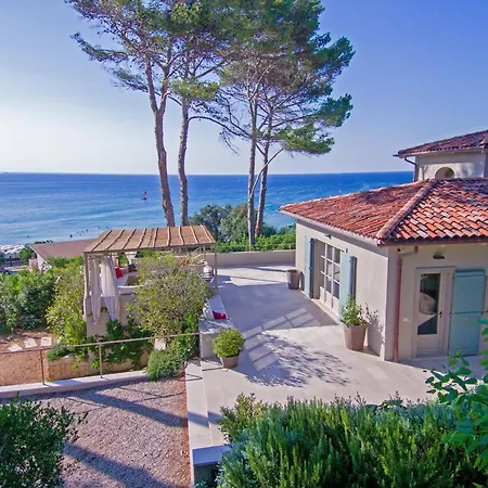 Villa The Red Mullet House *